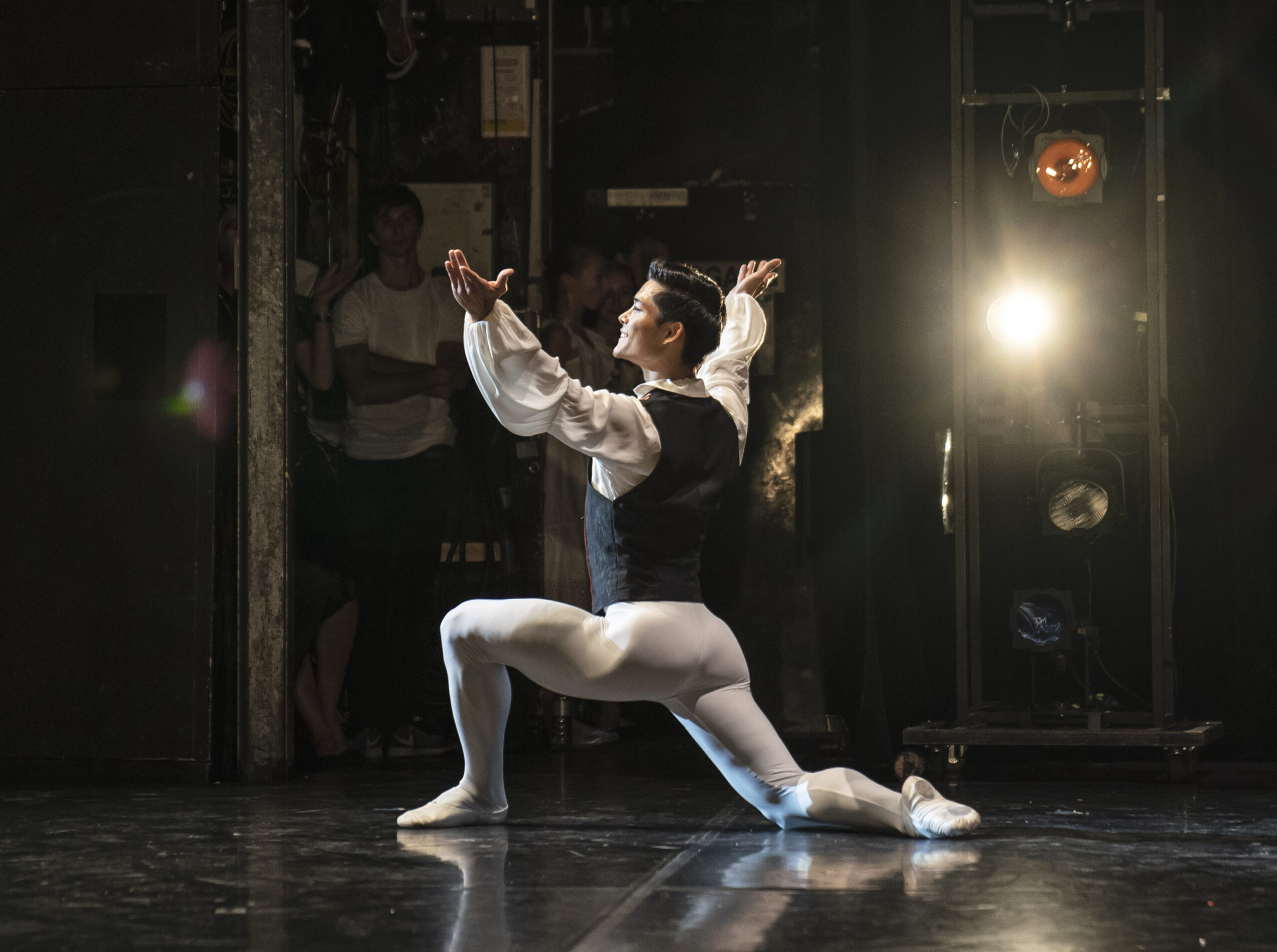 Esmeralda Pas de deux, Photo by Younsik Kim